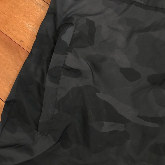Alo Stride Camo Hooded Full Zip Jacket - Picture 9 of 16
